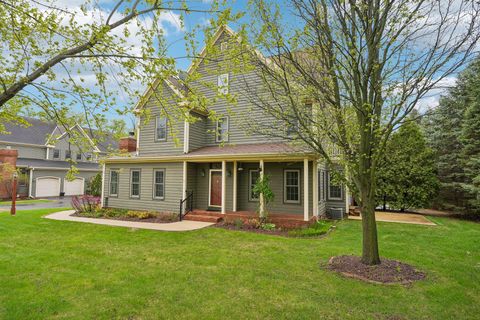 Photo of 398 Oneida St, Delafield, WI 53018 (MLS # 1960019)