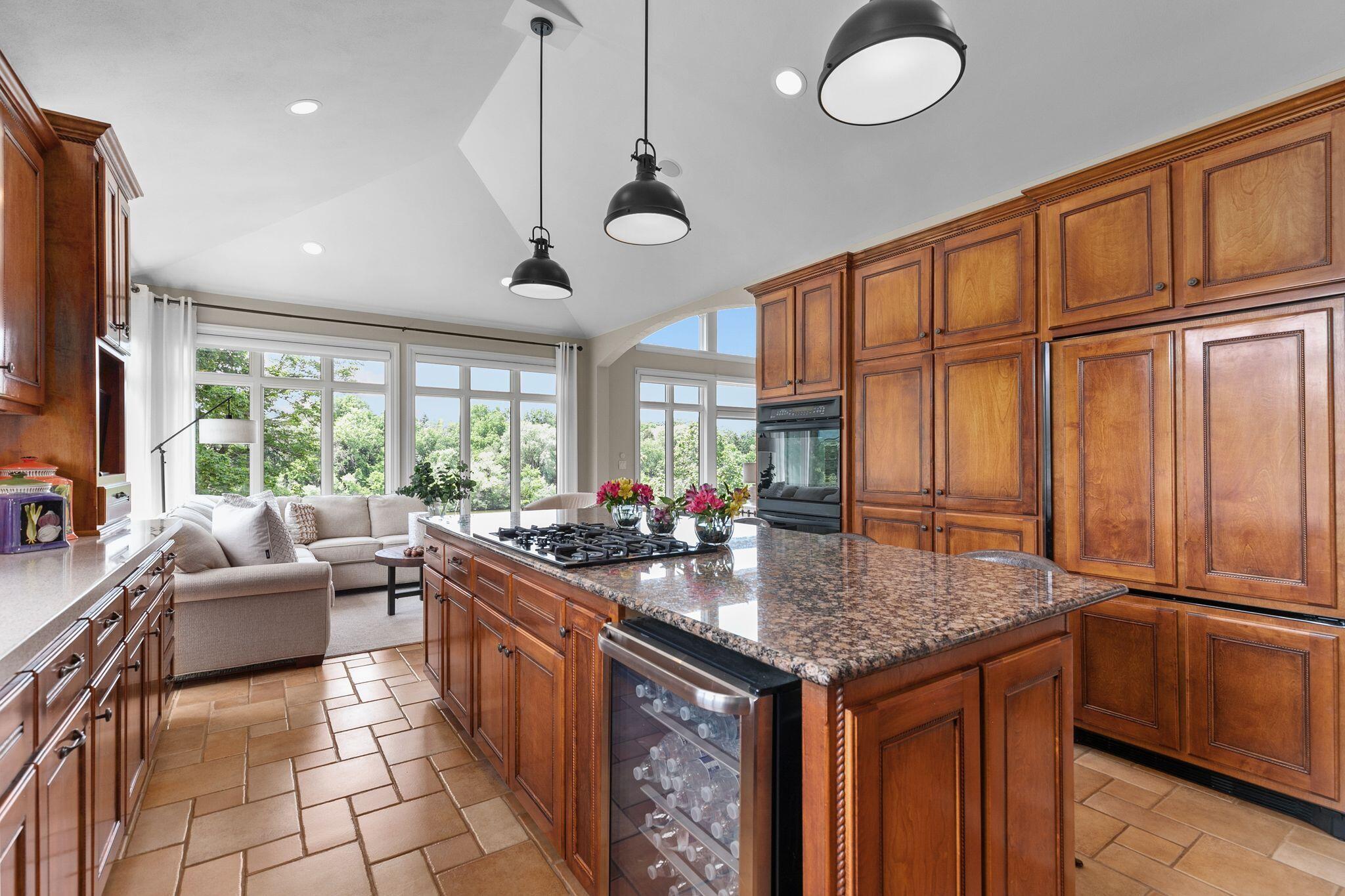 Appleton, Wisconsin 54915, United States, 4 Bedrooms Bedrooms, ,5 BathroomsBathrooms,Residential,Active,136594