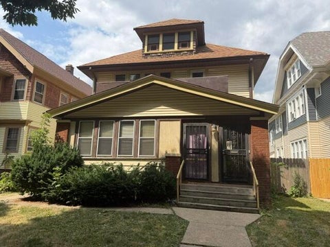 Photo of 2629-2631 N 49th St, Milwaukee, WI 53210 (MLS # 1973245)