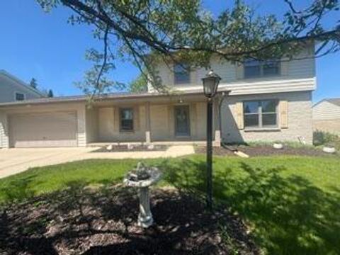 Photo of 12740 W Eden Trl, New Berlin, WI 53151 (MLS # 1962768)