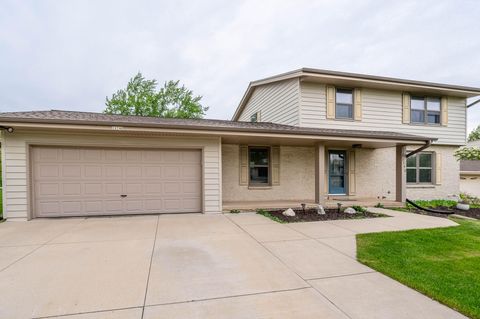 Photo of 12740 W Eden Trl, New Berlin, WI 53151 (MLS # 1962768)