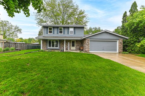 Photo of 7538 S 74th St, Franklin, WI 53132 (MLS # 1919759)