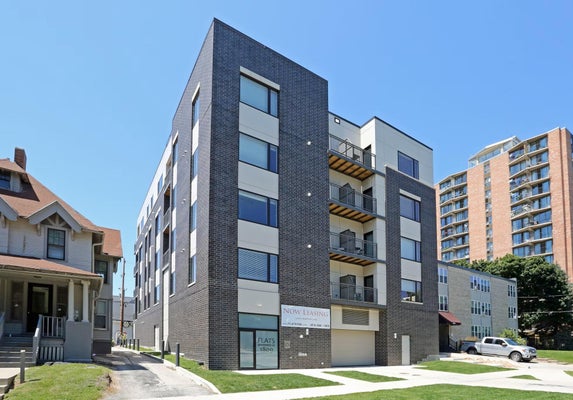 1809 N CAMBRIDGE AVE, MILWAUKEE, WI 53202 - Image 23e3971ce03aa2e3be503b6ea2f56571/3875977260