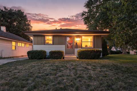 Photo of 831 S 110th St, West Allis, WI 53214 (MLS # 1976369)