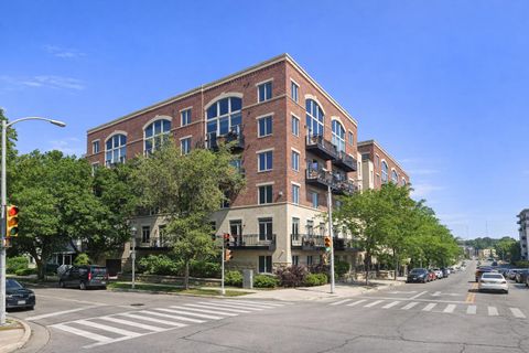 Photo of 1515 N Van Buren St, Milwaukee, WI 53202 (MLS # 1957591)