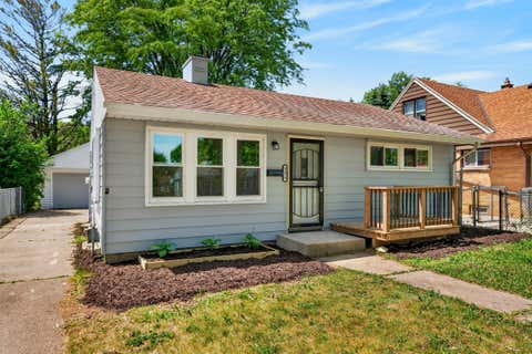 Photo of 5275 N 57th St, Milwaukee, WI 53218 (MLS # 1965617)