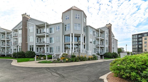 Photo of 35 Harborview Dr, Racine, WI 53403 (MLS # 1979097)