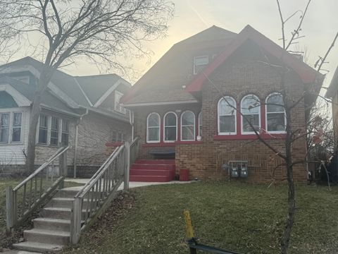 Photo of 4071 N 12th St, Milwaukee, WI 53209 (MLS # 1954700)