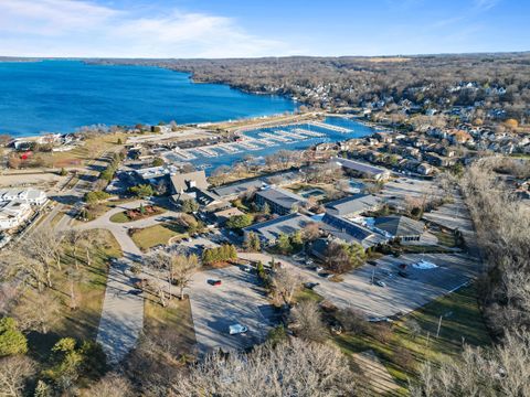 Photo of 453 Mill St, Fontana, WI 53125 (MLS # 1953610)