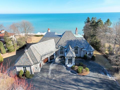 7818 N Beach Dr Fox Point WI 53217