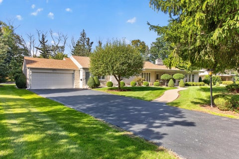 Photo of 6717 N Holly Ct, Fox Point, WI 53217 (MLS # 1982016)