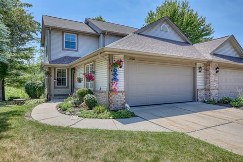 Photo of 14025 W Lenox Dr, New Berlin, WI 53151 (MLS # 1974027)