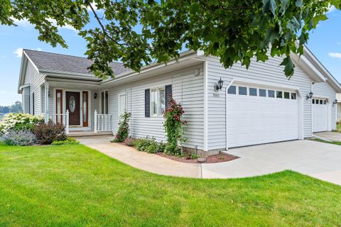 Photo of 1621 Blue Heron Dr, Two Rivers, WI 54241 (MLS # 1972563)