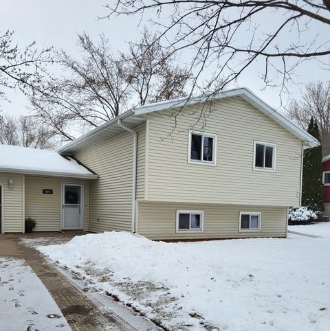 Photo of 806 Evergreen Dr, Holmen, WI 54636 (MLS # 1944302)