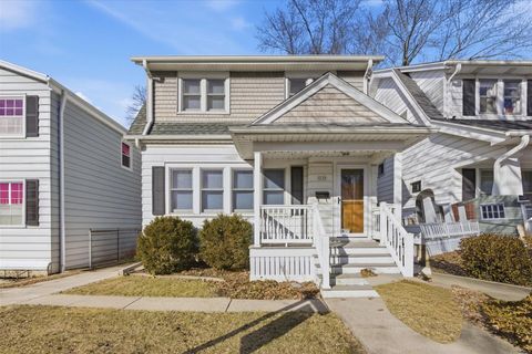 Photo of 2125 S 72nd St, West Allis, WI 53219 (MLS # 1951951)