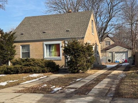 Photo of 4448 W Leon Ter, Milwaukee, WI 53216 (MLS # 1950459)
