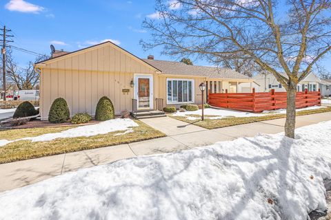 Photo of 1503 S 25th St, Manitowoc, WI 54220 (MLS # 1955528)