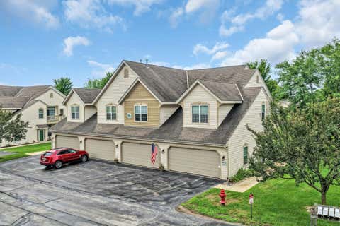 Photo of 8615 S Stratford Rd, Oak Creek, WI 53154 (MLS # 1975779)