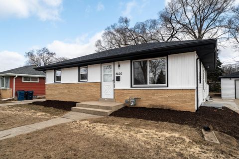 Photo of 8600 W Crossfield Ave, Milwaukee, WI 53225 (MLS # 1951625)