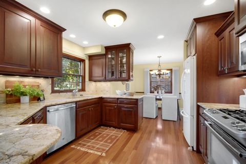 Photo of 12706 N Maplecrest Ln, Mequon, WI 53092 (MLS # 1910049)