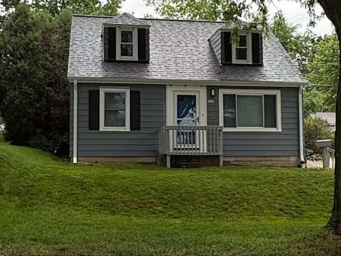 Photo of 9020 W Vincent Pl, West Allis, WI 53214 (MLS # 1967868)