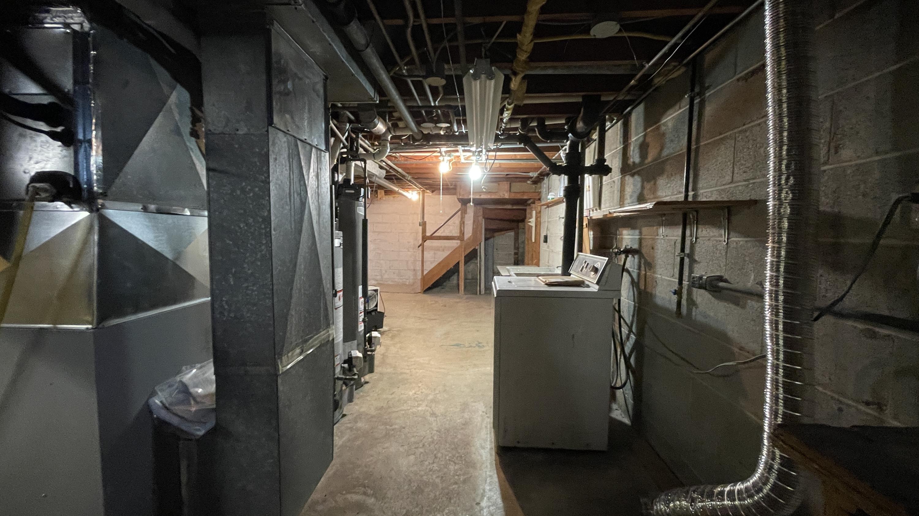 Milwaukee, Wisconsin 53222, United States, 3 Bedrooms Bedrooms, ,1 BathroomBathrooms,Residential,Active,171521