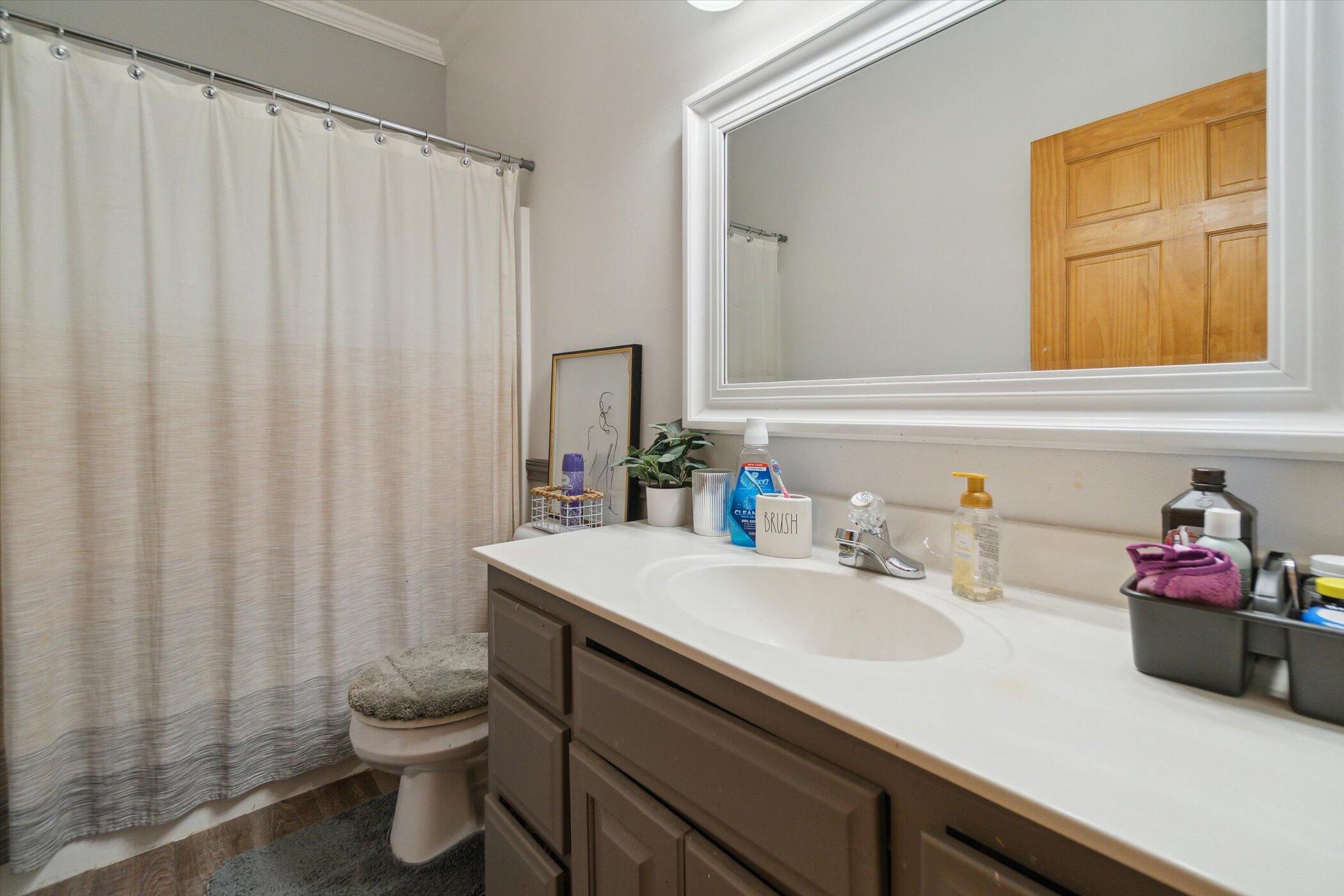 Geneva, Wisconsin 53147, United States, 4 Bedrooms Bedrooms, ,3 BathroomsBathrooms,Residential,Active,165410