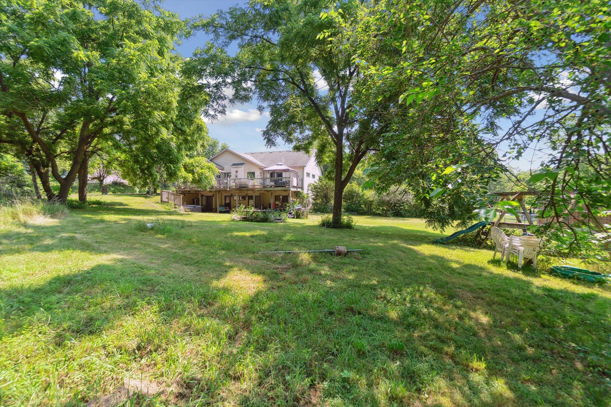 Geneva, Wisconsin 53147, United States, 4 Bedrooms Bedrooms, ,3 BathroomsBathrooms,Residential,Active,165410