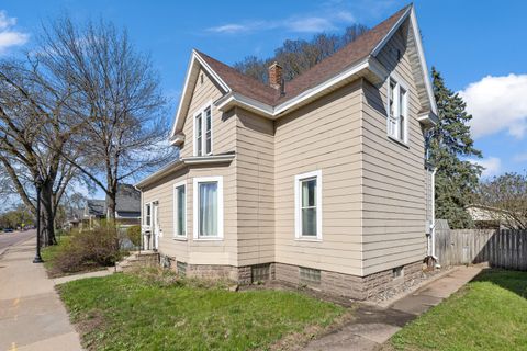 Photo of 1312 George St, La Crosse, WI 54603 (MLS # 1958437)