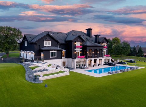 S17W28902 Price Ct Genesee WI 53188