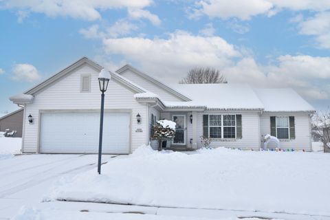 Photo of W205N17365 Spring Ridge Dr, Jackson, WI 53037 (MLS # 1944360)