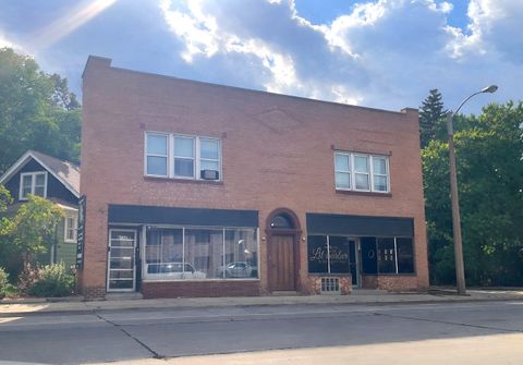 Photo of 6139 W Appleton Ave, Milwaukee, WI 53210 (MLS # 1954914)