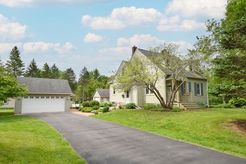 Photo of 4823 Westfield Rd, Mequon, WI 53092 (MLS # 1920137)