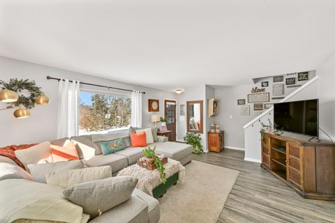 Photo of 18590 Kamala Ct, Brookfield, WI 53045 (MLS # 1947848)