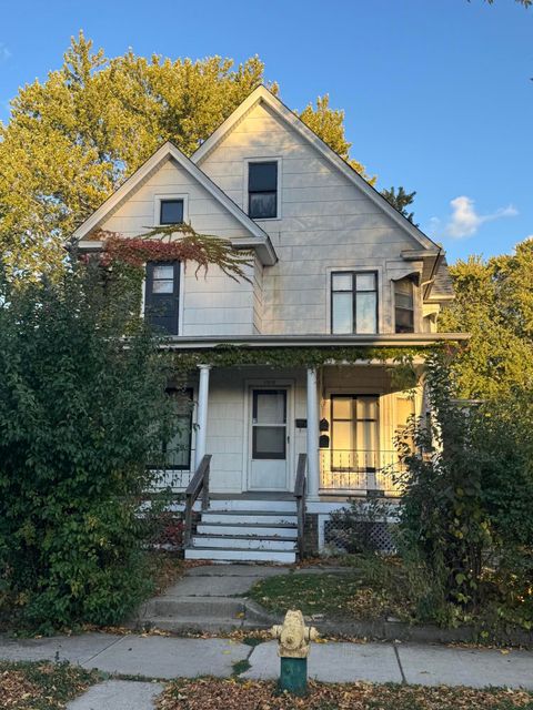 Photo of 1301 Summit Ave, Racine, WI 53404 (MLS # 1940615)