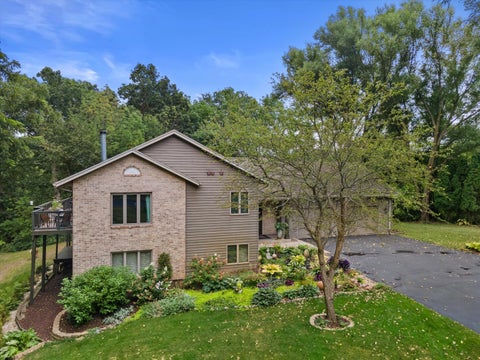 Photo of 7125 Deerpath Ln, Norway, WI 53185 (MLS # 1982953)