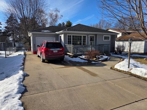 Photo of 524 Herman St, Delavan, WI 53115 (MLS # 1950176)