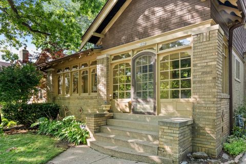 Photo of 3096 S Wentworth Ave, Milwaukee, WI 53207 (MLS # 1943245)