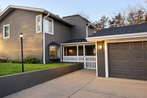 Photo of N3432 Beach Rd, Geneva, WI 53147 (MLS # 1952592)