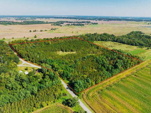 Photo of Lt1 1st Ln, New Haven, WI 53952 (MLS # 1945344)