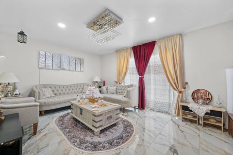 Photo of 5225 S 13th St, Milwaukee, WI 53221 (MLS # 1956231)