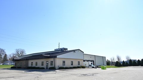 Photo of 1028 Mulberry St, Lake Mills, WI 53551 (MLS # 1956590)