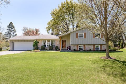 Photo of 17865 Elm Terrace Cir, Brookfield, WI 53045 (MLS # 1917203)