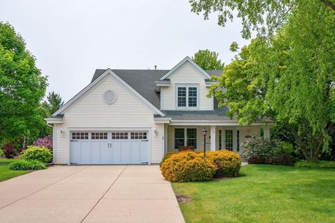 Photo of 9701 S 35th St, Franklin, WI 53132 (MLS # 1920571)