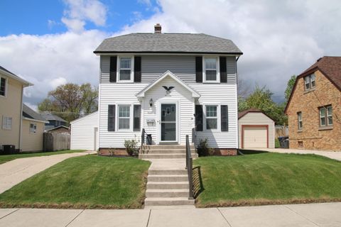 Photo of 2114 N 19th St, Sheboygan, WI 53081 (MLS # 1950712)