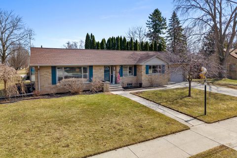 Photo of 123 N 12th St, Oostburg, WI 53070 (MLS # 1955949)