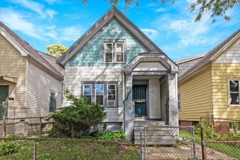 2350 N 18th St, Milwaukee, WI 53206 - #: 1932808