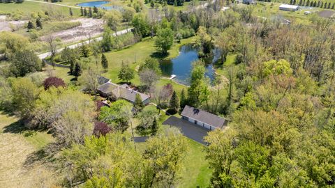 Photo of 1041 Horns Corners Rd, Cedarburg, WI 53012 (MLS # 1962590)