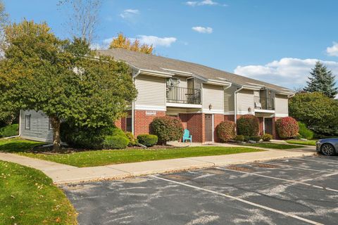 N110W17098 Ashbury Ln, Germantown, WI 53022 - #: 1931250