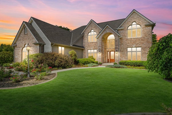 1228 5 MILE RD, CALEDONIA, WI 53402 - Image 2b021b4b2ae073bb5233efa11510fe07/929371371